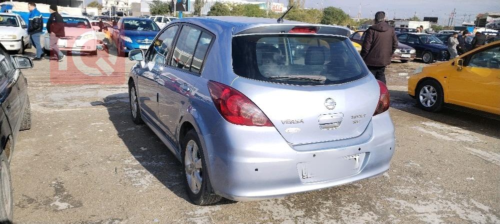 نيسان فيرسا